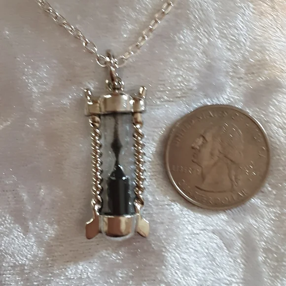 Hand Crafted Working Hour Glass Necklace Silvertone 26" Chain Unisex - Picture 4 of 6